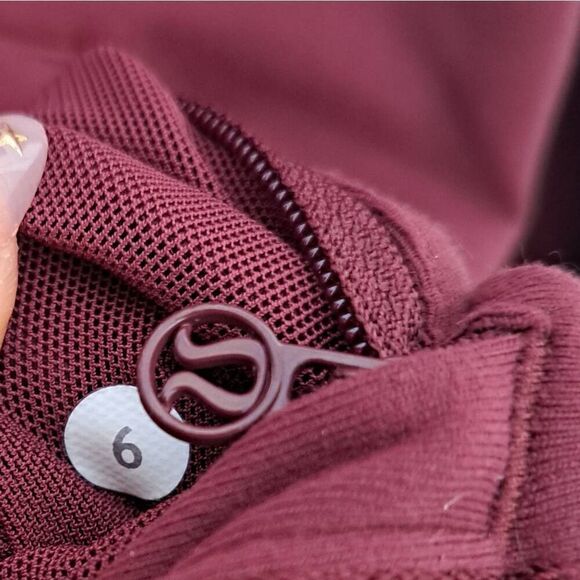 Lululemon Daily Practice Jacket Wine Berry Women's size 6 - Picture 9 of 9